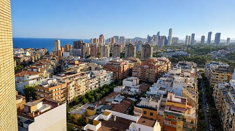 Foto 2 de Apartamento en venta en Colonia Madrid, Benidorm