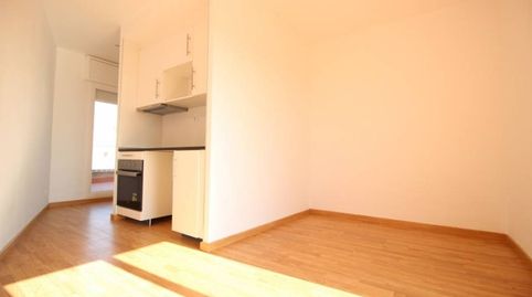 Foto 4 de Ático de alquiler en Carrer Angel Guimera, Sant Crist, Badalona