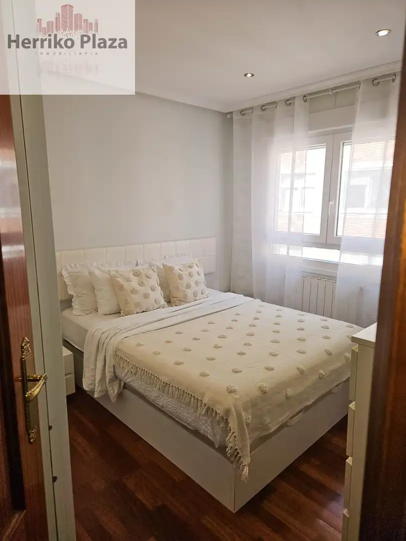 Habitación de Piso en venta en Barakaldo  con Calefacción