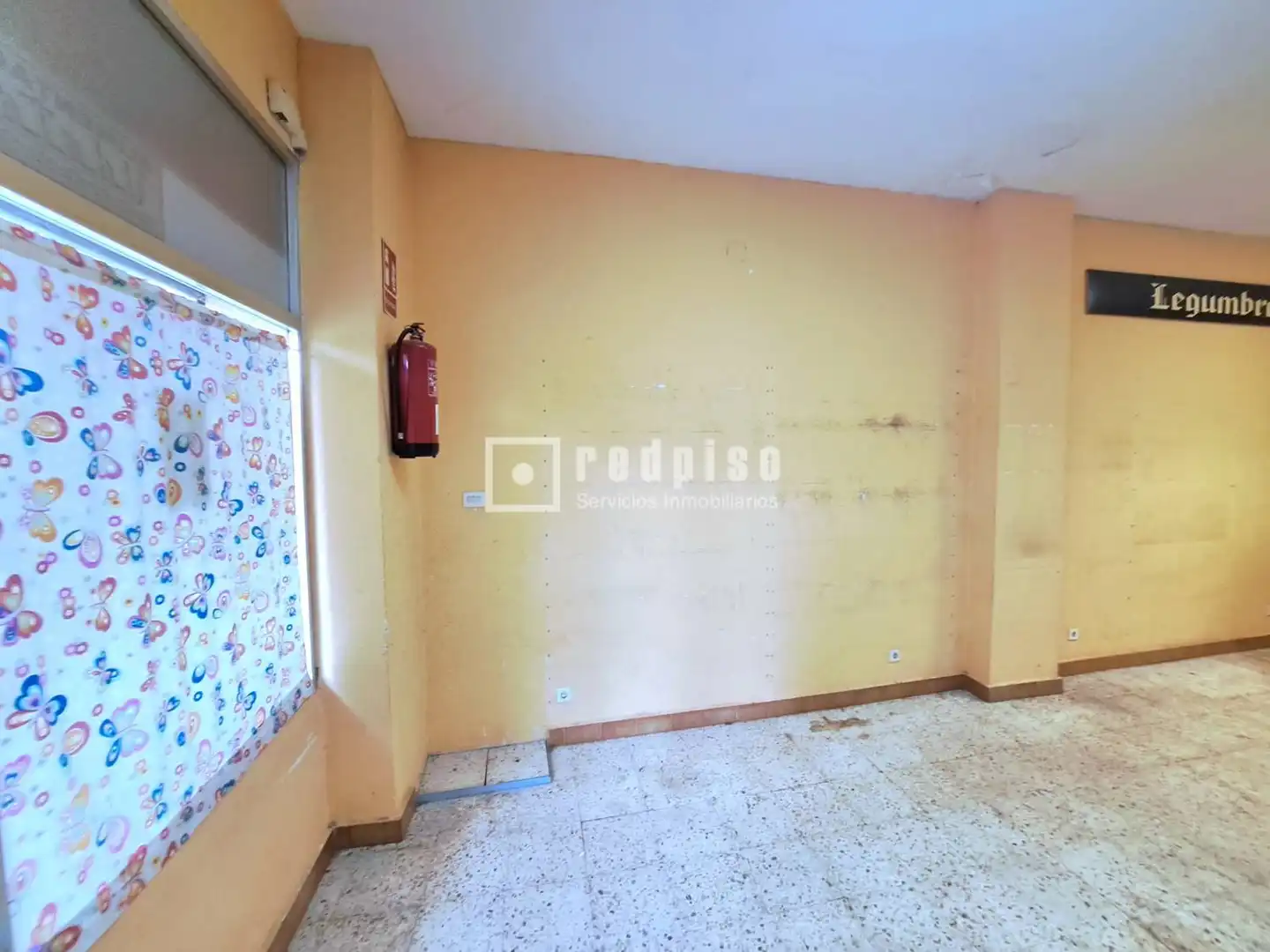 Commercial properties for sale in Talavera de la Reina  with Air Conditioner