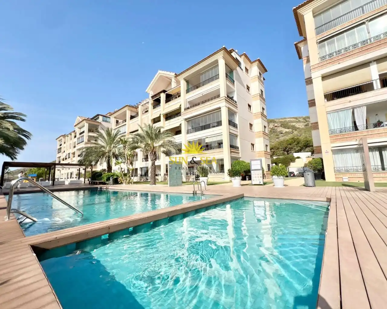 Vista exterior de Apartamento de alquiler en Guardamar del Segura con Aire acondicionado, Calefacción y Piscina