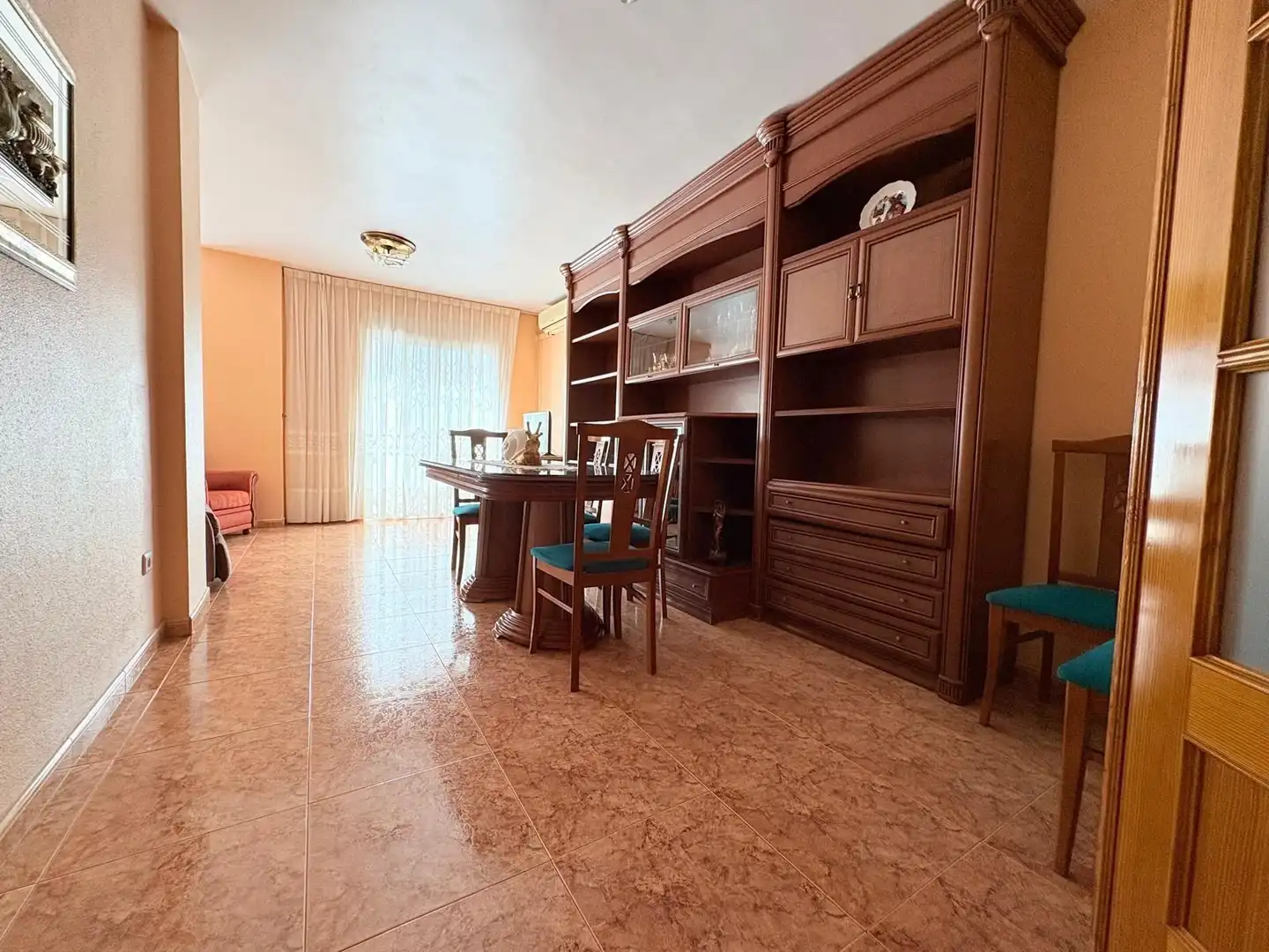 Wohnzimmer von Wohnung zum Verkauf in Albal mit Klimaanlage, Abstellraum und Balkon