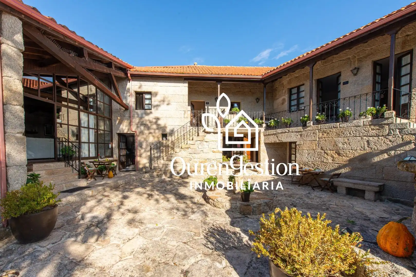Vista exterior de Finca rústica en venda en Baltar amb Calefacció, Jardí privat i Terrassa