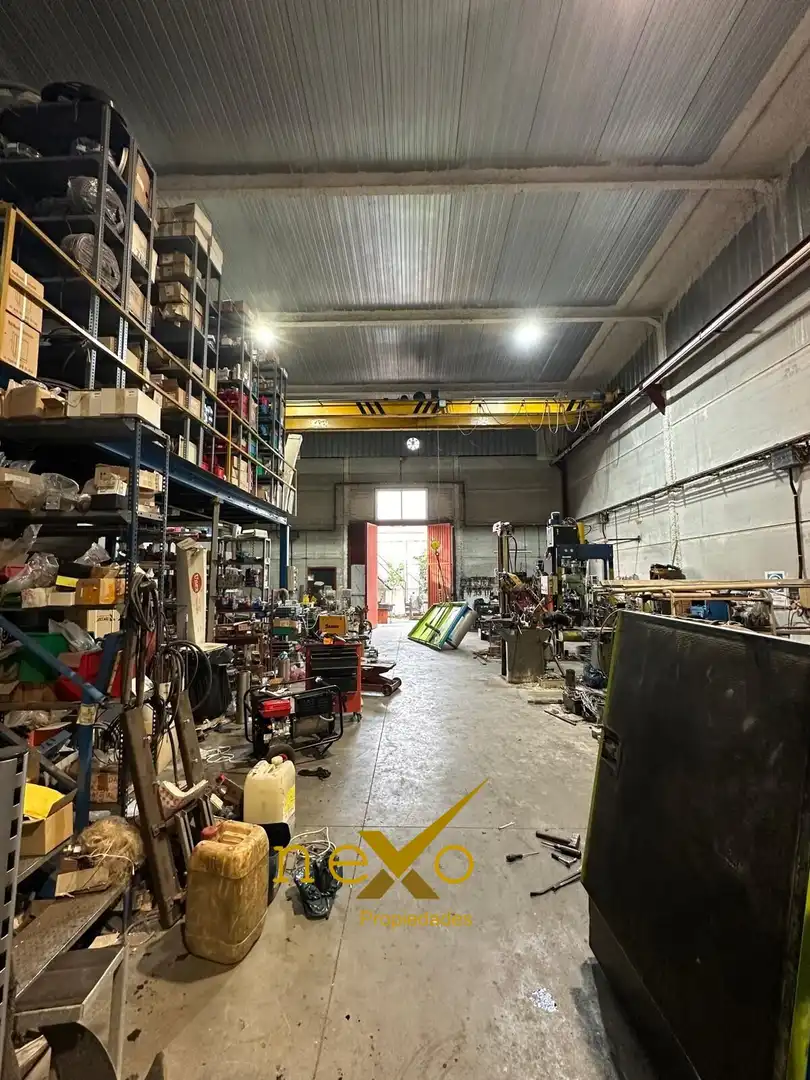 Nave industrial en venta en Mairena del Alcor