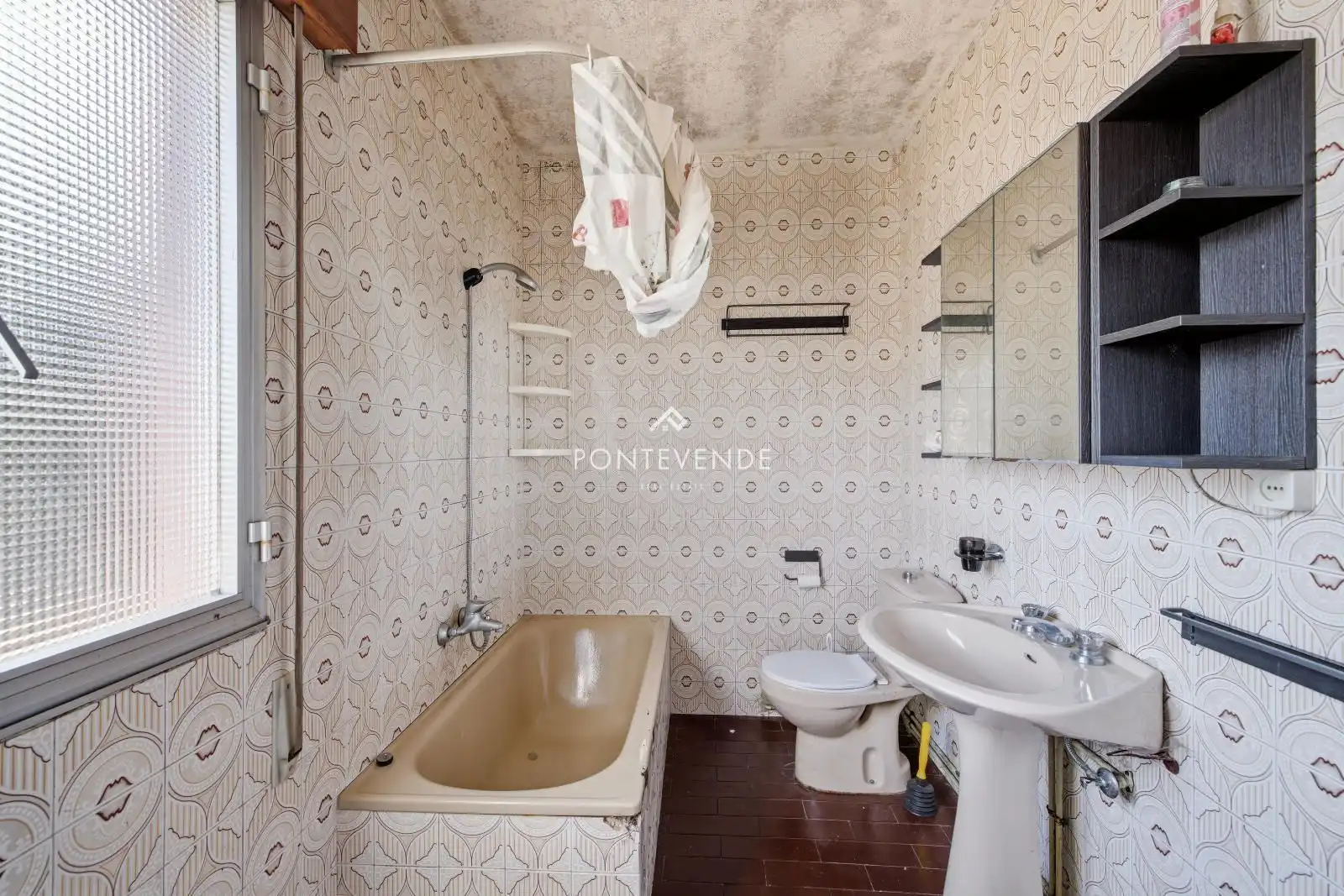 Bany de Casa o xalet en venda en Marín amb Forn