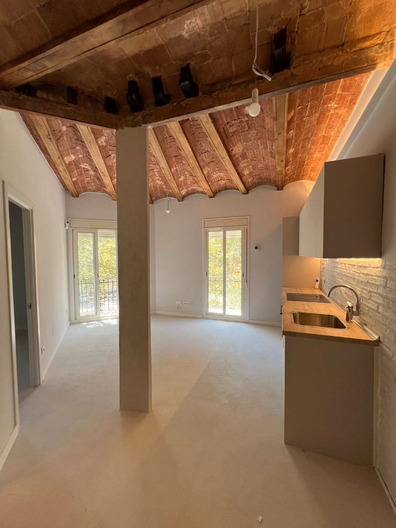 Living room of Flat for sale in  Barcelona Capital  with Balcony