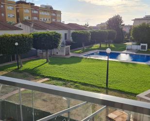 Piscina de Casa adosada en venda en Cunit amb Aire condicionat, Terrassa i Balcó