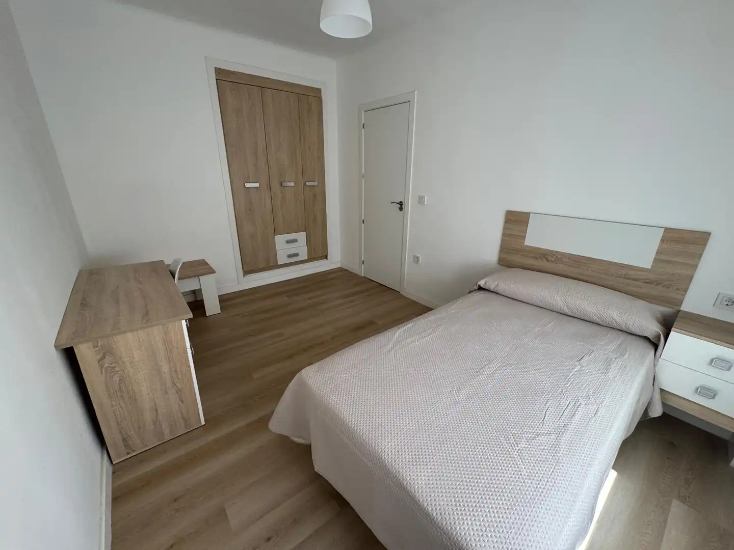 Bedroom of Flat for rent in Jerez de la Frontera  with Furnished, Oven and Washing machine