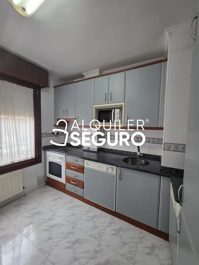 Kitchen of Flat for rent in Mungia  with Heating and Furnished