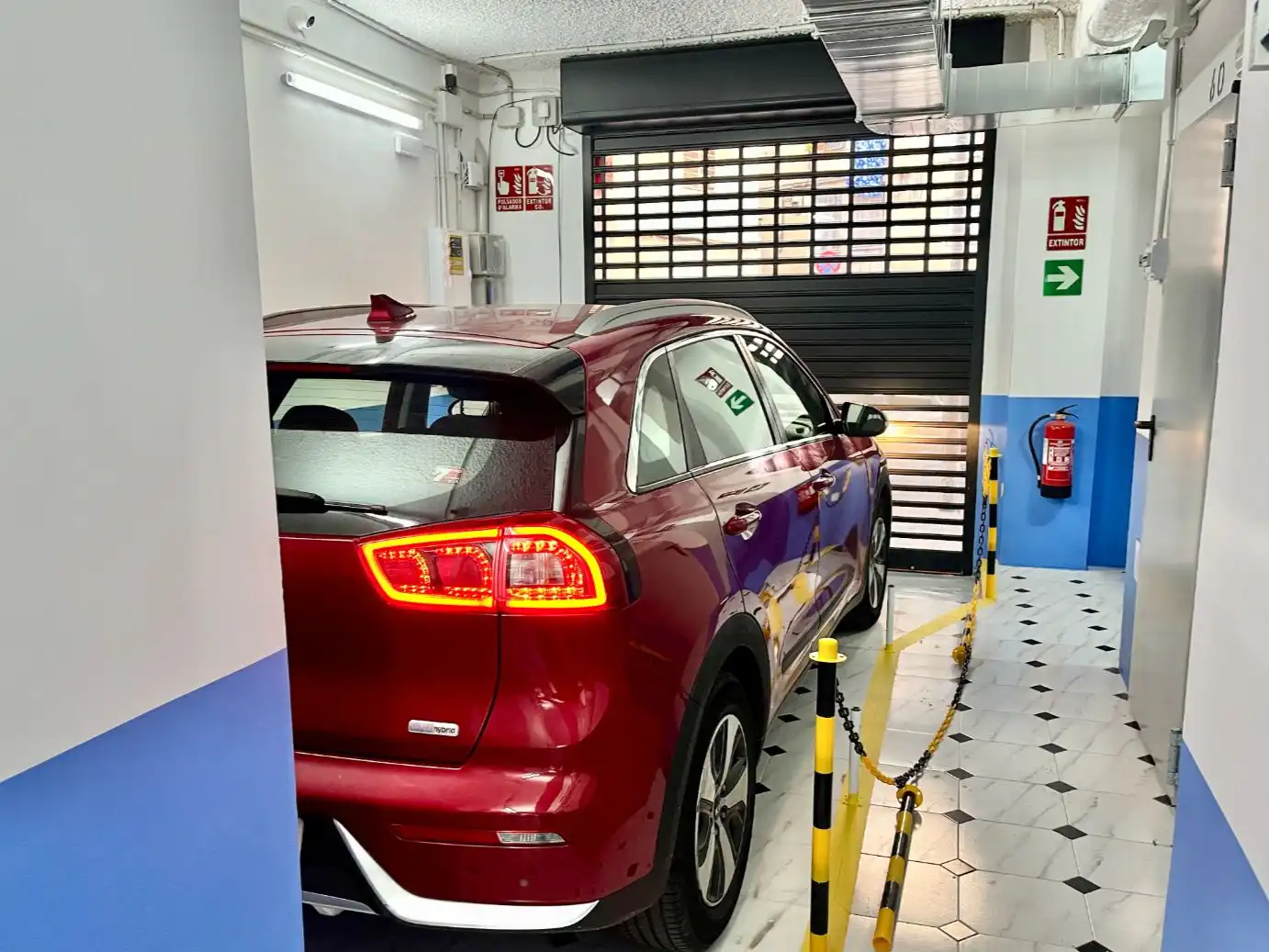 Parking de Trastero de alquiler en Santa Coloma de Gramenet con Alarma