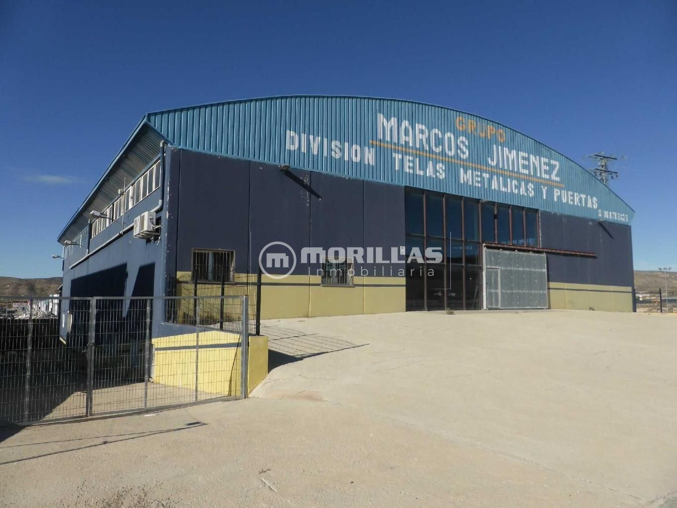 Vista exterior de Nau industrial en venda en Jumilla