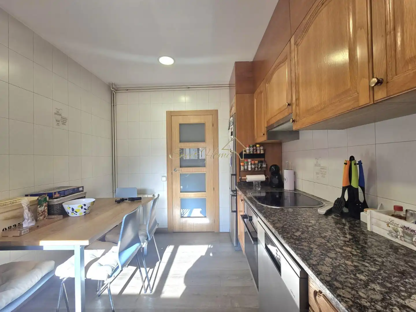 Cocina de Casa o chalet en venta en El Masnou con Aire acondicionado, Calefacción y Jardín privado