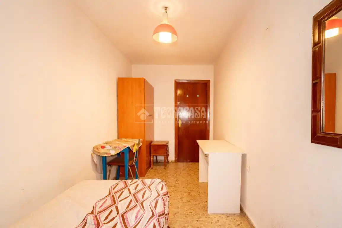 Habitación de Piso en venta en Granada