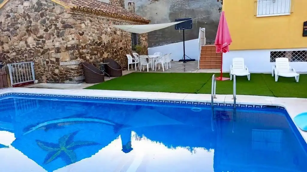 Piscina de Finca rústica en venda en Almogía amb Aire condicionat, Terrassa i Piscina