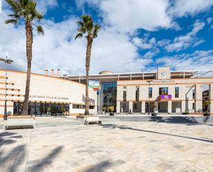 Vista exterior de Casa adosada en venda en Salobreña amb Terrassa