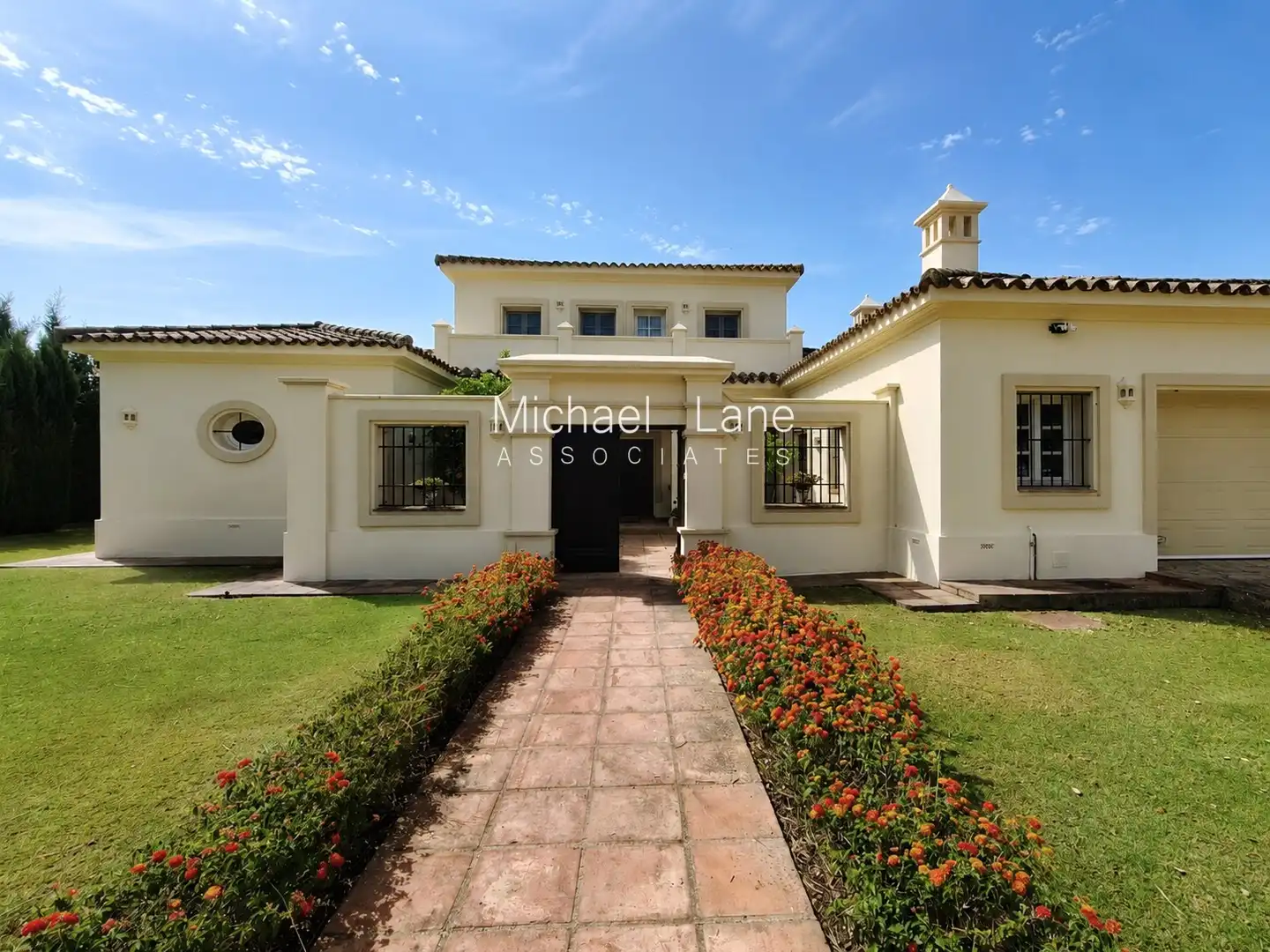Exterior view of Houses for sale in Sotogrande  with Air Conditioner, Heating and Private garden
