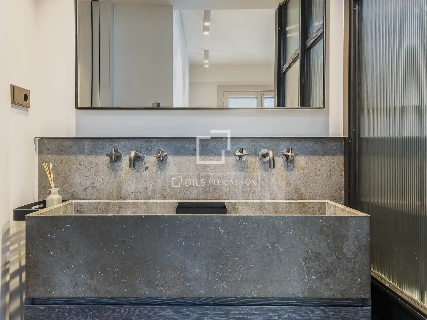 Baño de Piso en venta en Barcelona con Aire acondicionado, Calefacción y Terraza