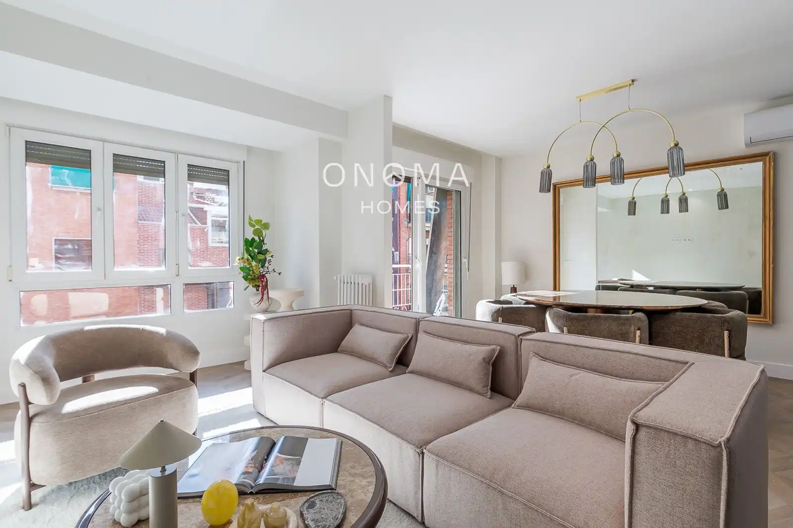 Sala de estar de Piso en venta en Madrid con Aire acondicionado, Calefacción y Parquet