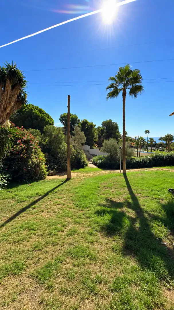 Jardí de Pis en venda en Fuengirola amb Aire condicionat, Calefacció i Terrassa