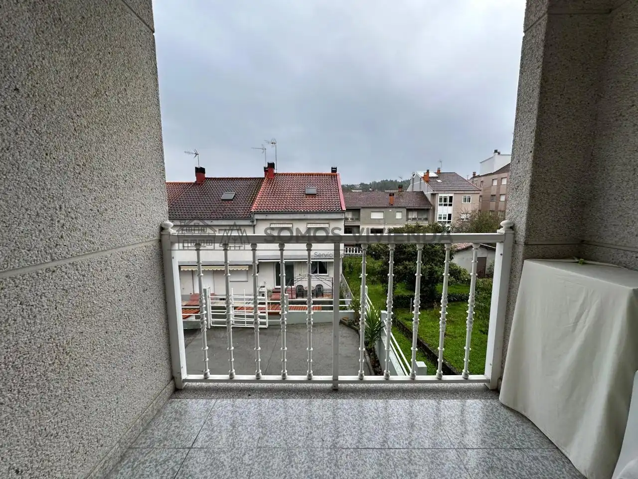 Terrasse von Einfamilien-Reihenhaus zum Verkauf in Barbadás mit Heizung, Privatgarten und Terrasse