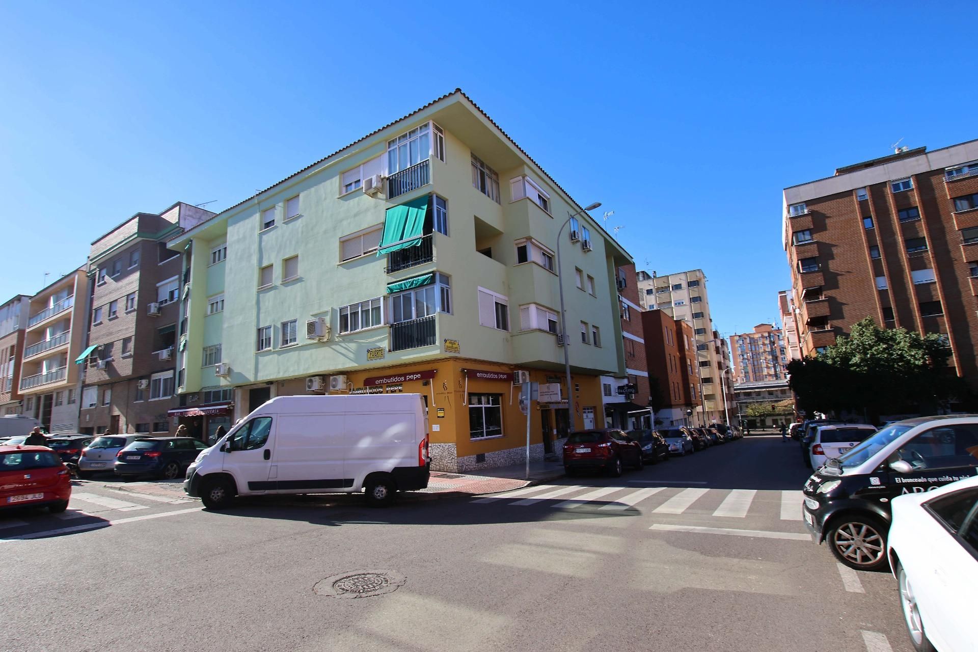 Vista exterior de Pis de lloguer en Badajoz Capital amb Aire condicionat i Balcó