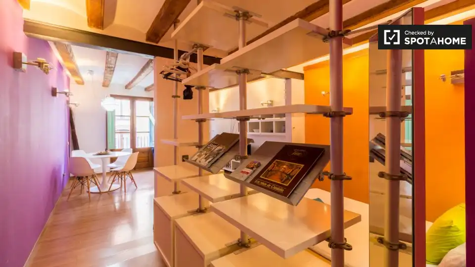 Flat with terrace to rent in Ciutat Vella, imagen 14