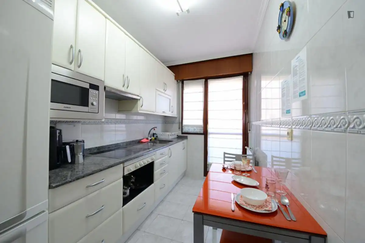 Room in Bolueta