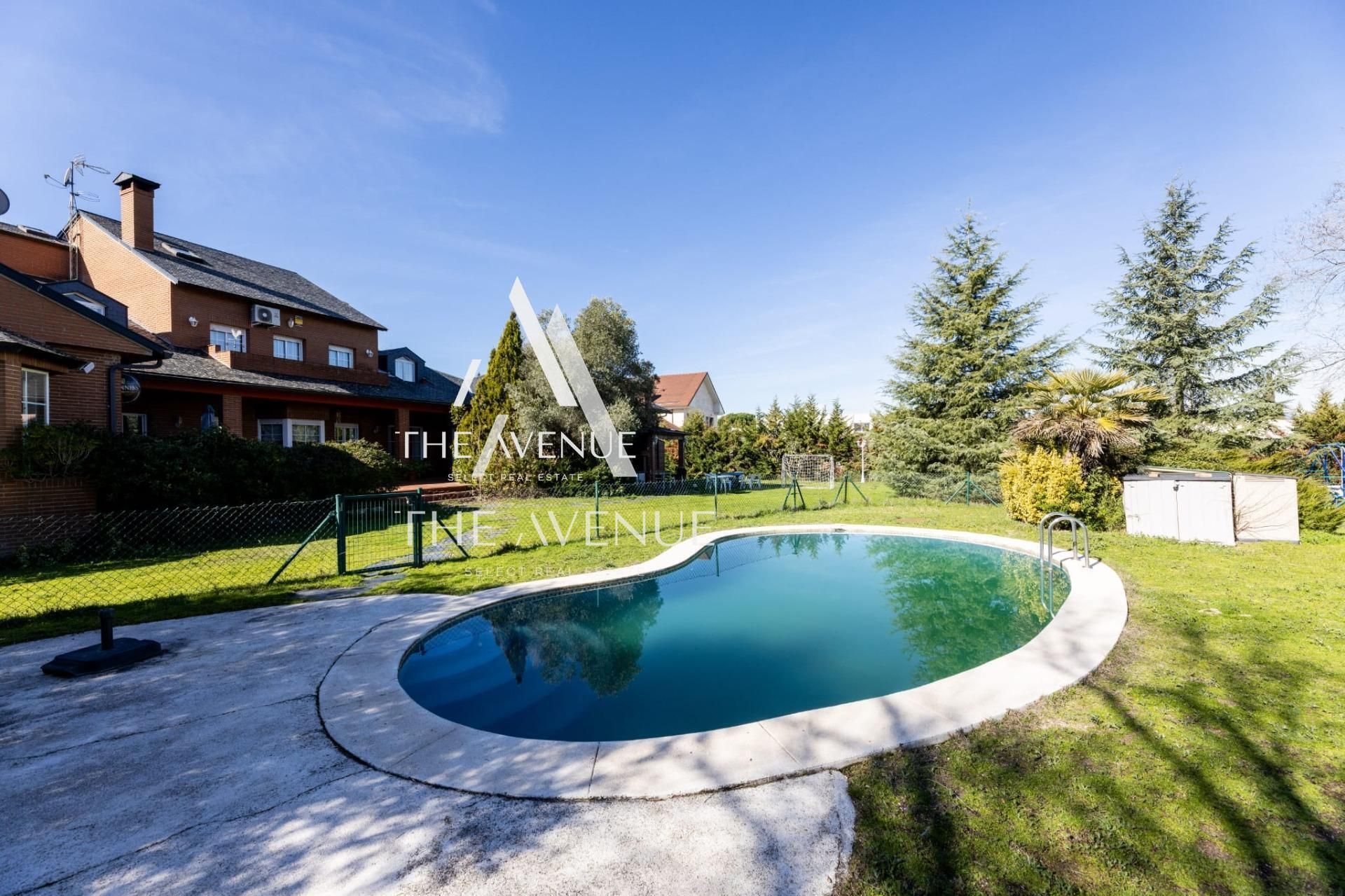 Piscina de Casa o chalet en venta en Las Rozas de Madrid con Aire acondicionado, Terraza y Piscina