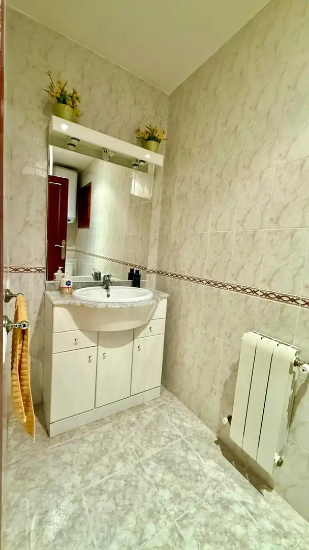 Baño de Casa o chalet en venta en Siete Aguas con Jardín privado, Terraza y Alarma