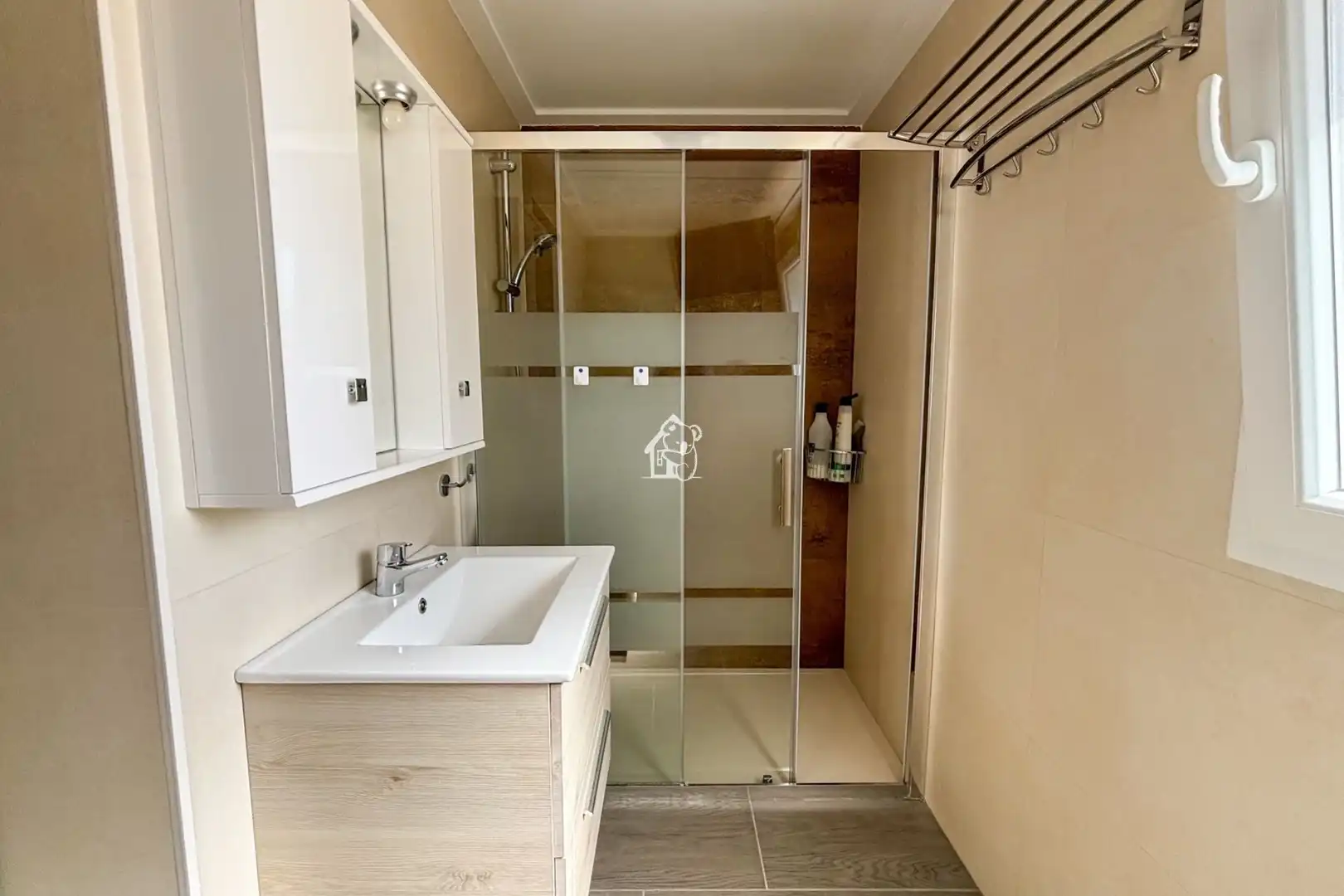 Bany de Casa o xalet de lloguer en Orihuela amb Aire condicionat, Jardí privat i Terrassa