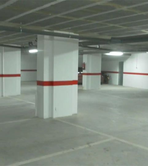 Foto 2 de Garaje de alquiler en Carrer Anselm Clavé, 73, Juneda, Lleida
