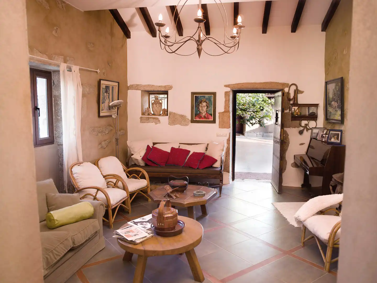 Sala de estar de Casa o chalet en venta en Ribeira con Jardín privado, Parquet y Trastero
