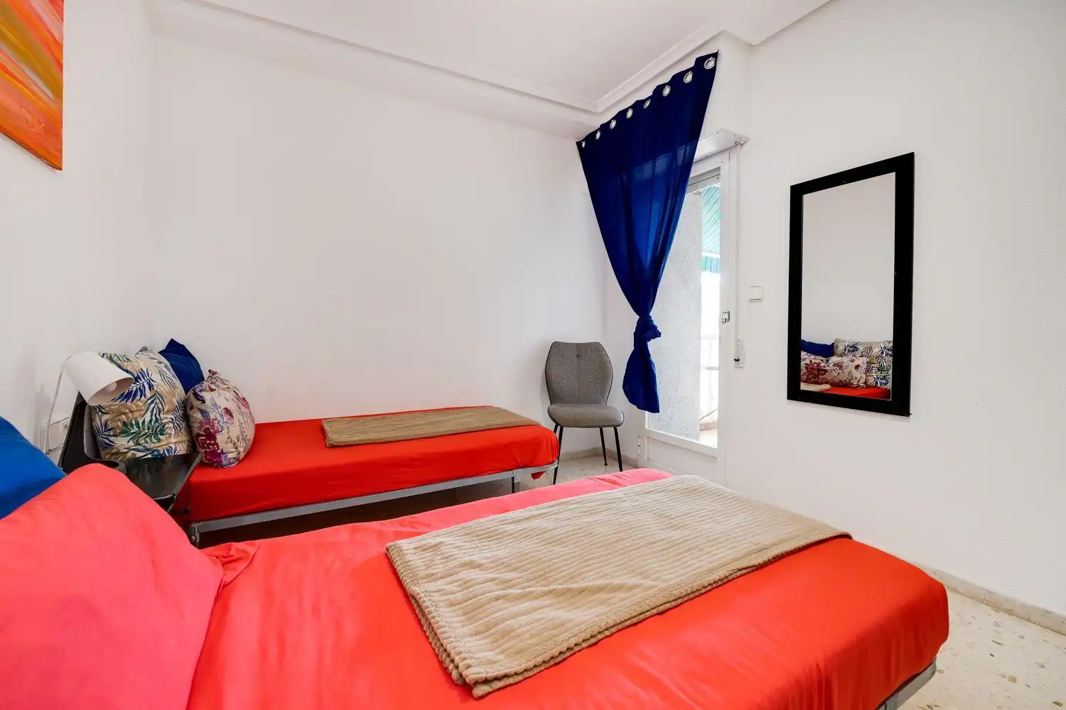 Habitación de Piso en venta en Torrevieja con Aire acondicionado, Terraza y Amueblado