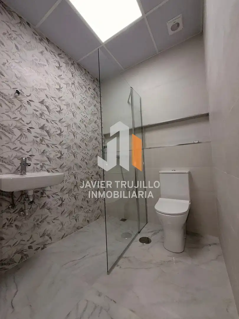 Badezimmer von Geschaftsraum zur Miete in Torre del Mar