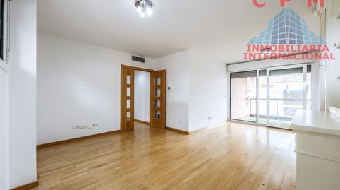 Photo 2 of Flat to rent in Sector B, Madrid