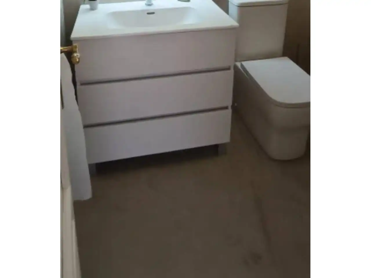 Baño de Piso de alquiler en Ourense Capital  con Calefacción, Amueblado y Balcón
