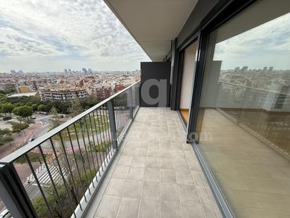 Vista exterior de Pis en venda en  Barcelona Capital amb Aire condicionat, Calefacció i Terrassa