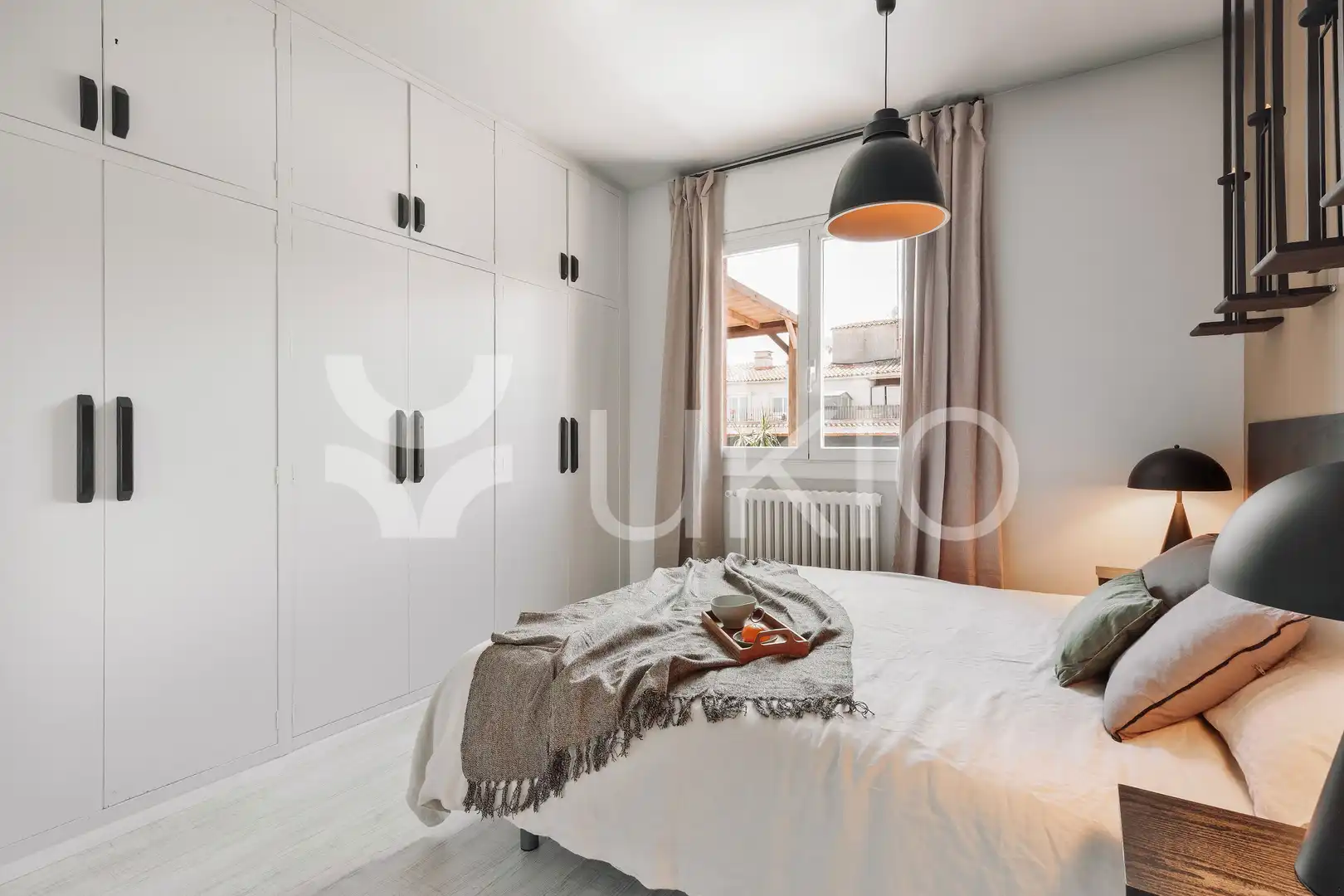Dormitori de Apartament de lloguer en Barcelona amb Aire condicionat, Calefacció i Terrassa
