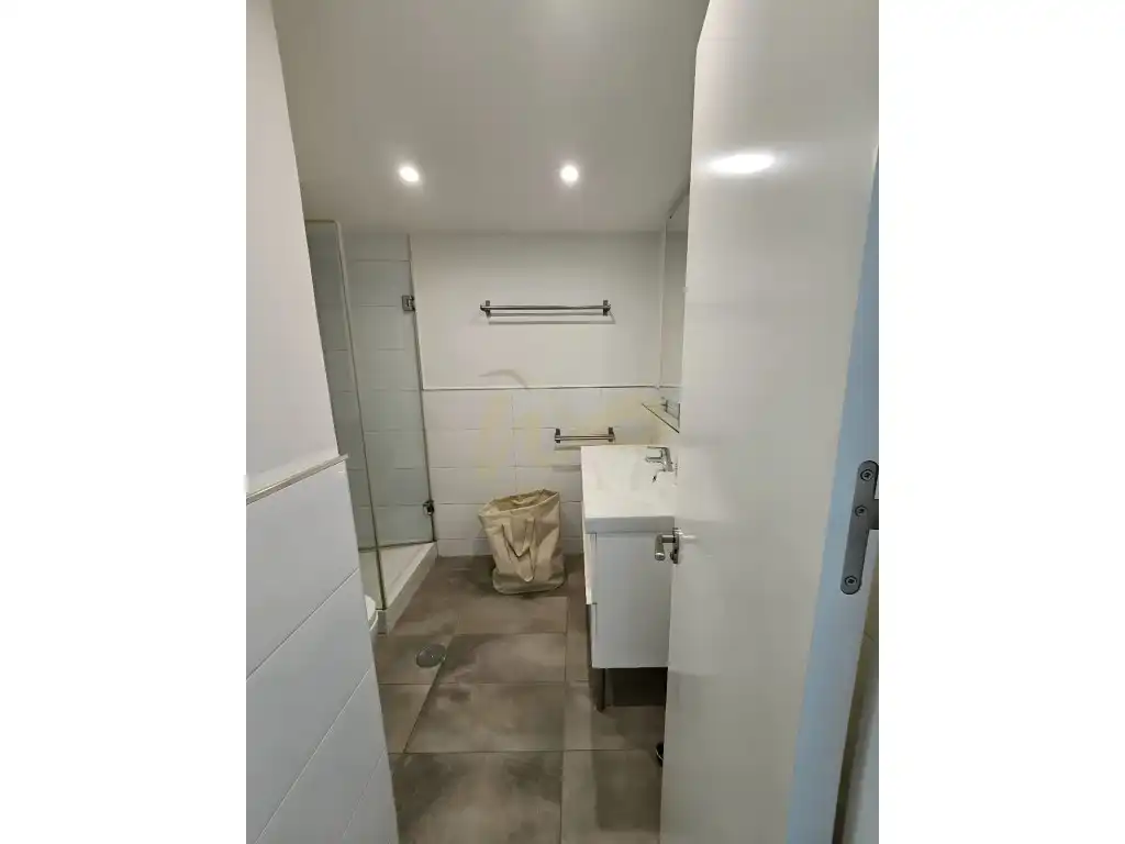 Baño de Piso de alquiler en Madrid