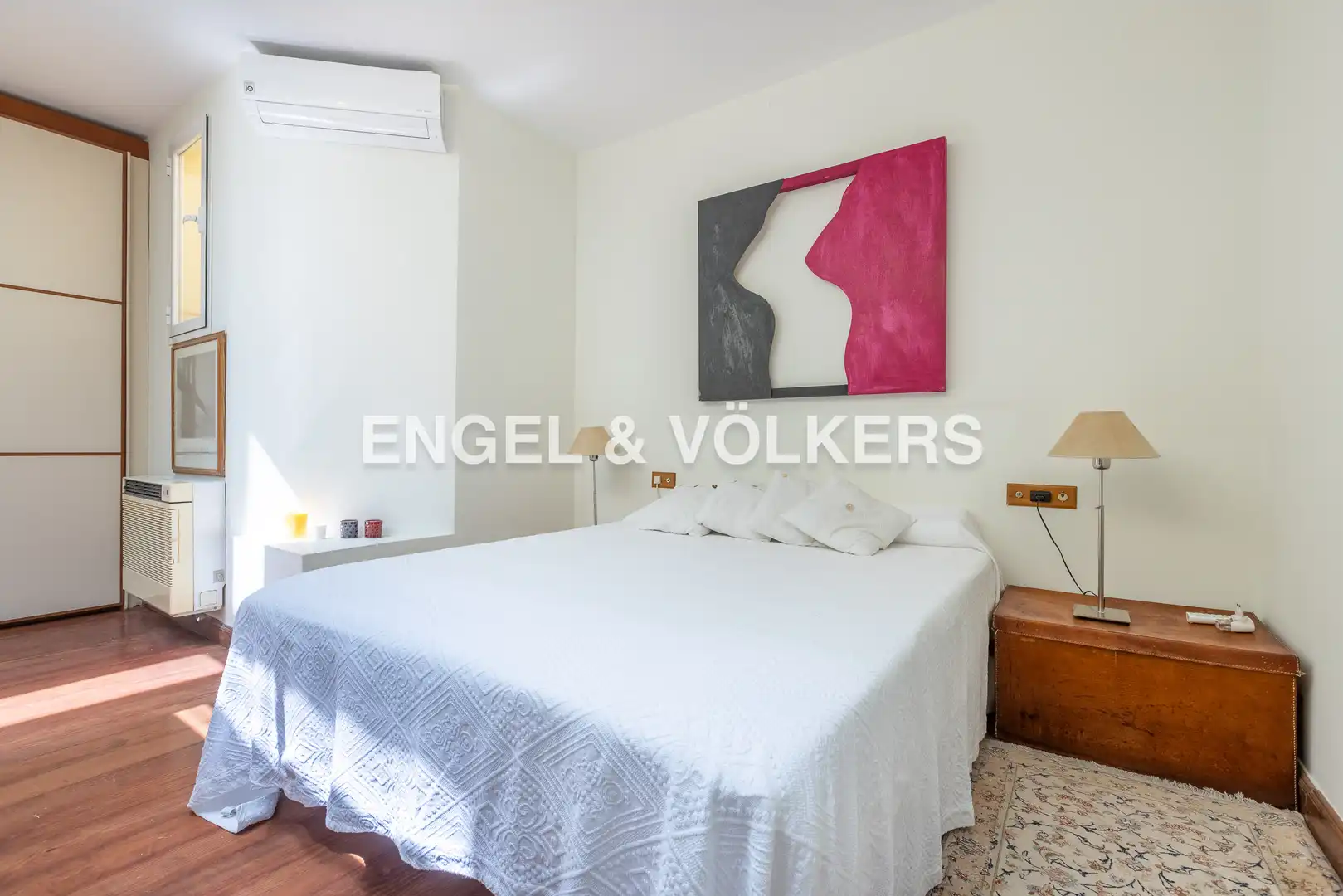 Bedroom of Attic for sale in Sevilla  with Air Conditioner, Heating and Terrace