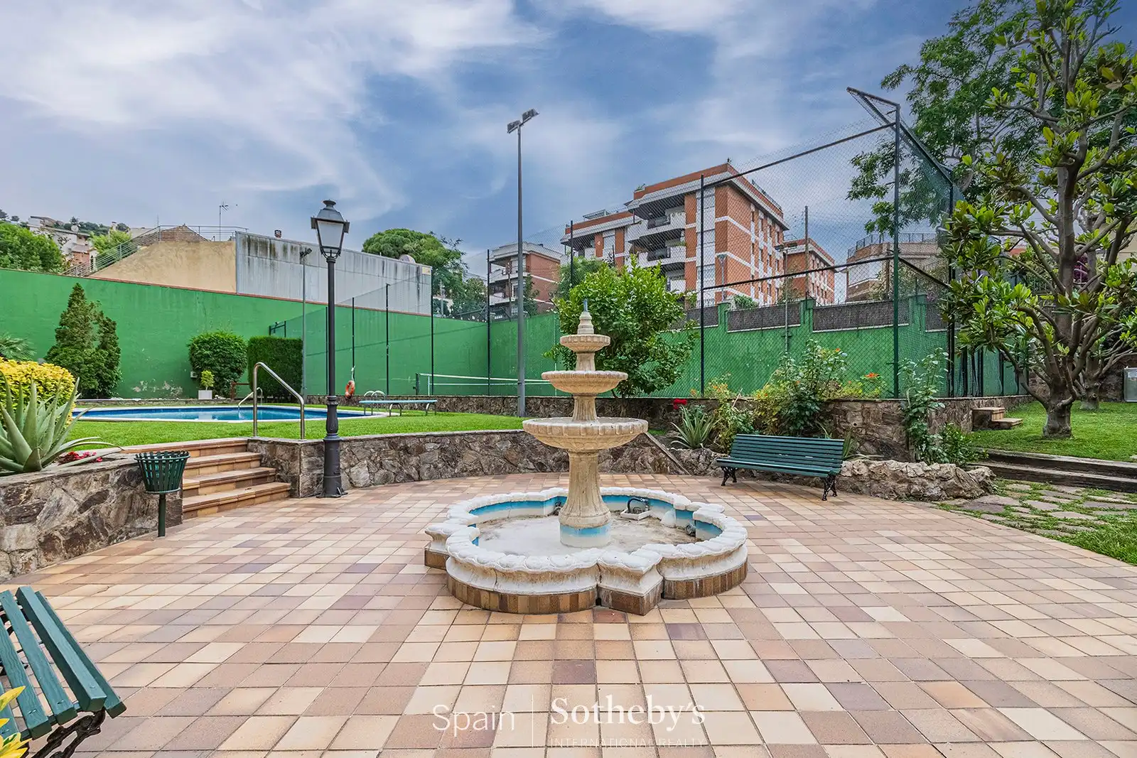 Piscina de Apartamento en venta en Barcelona con Aire acondicionado, Calefacción y Terraza