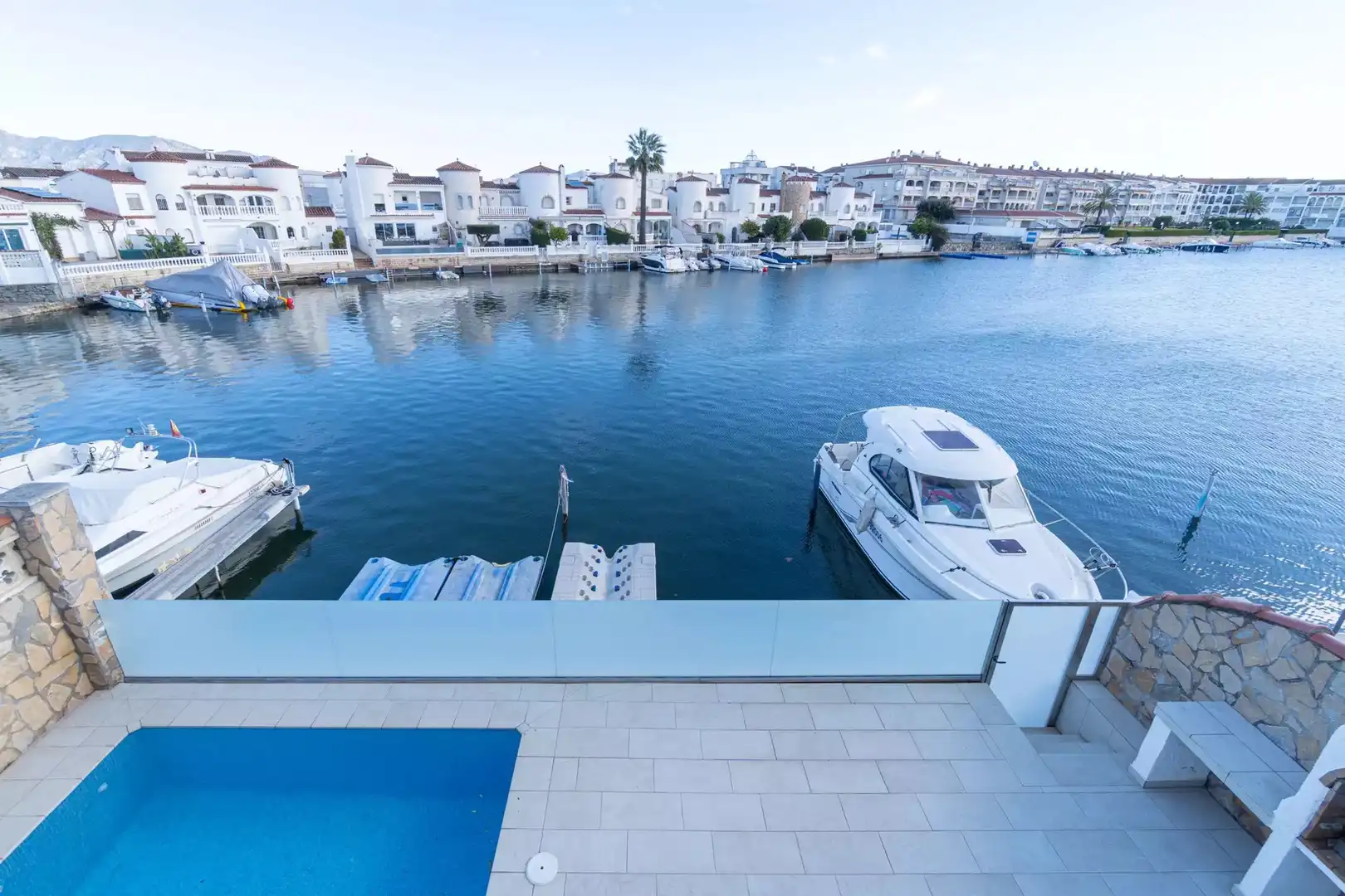 Piscina de Casa o xalet en venda en Empuriabrava amb Aire condicionat, Terrassa i Piscina