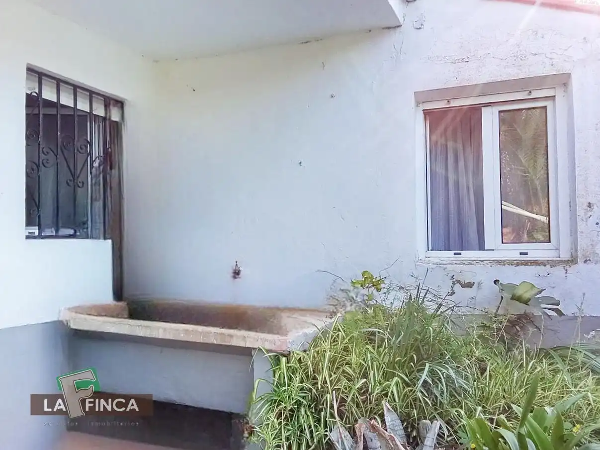 Bany de Casa o xalet en venda en Villaviciosa amb Calefacció, Terrassa i Traster