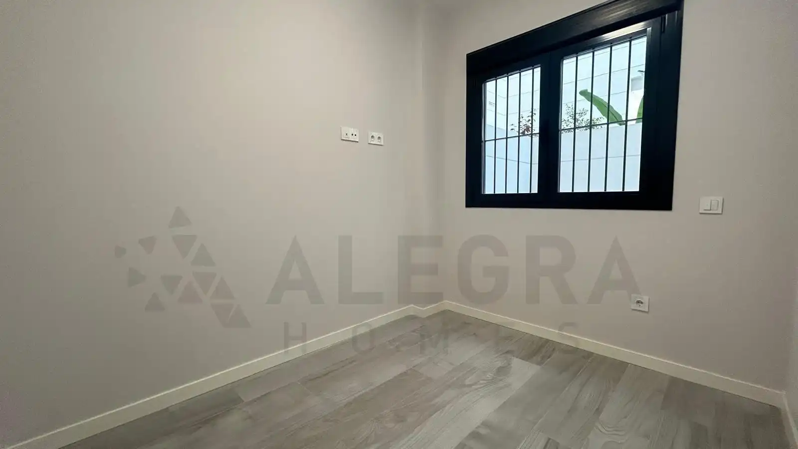 Flat for rent in Jerez de la Frontera  with Air Conditioner, Private garden and Community pool