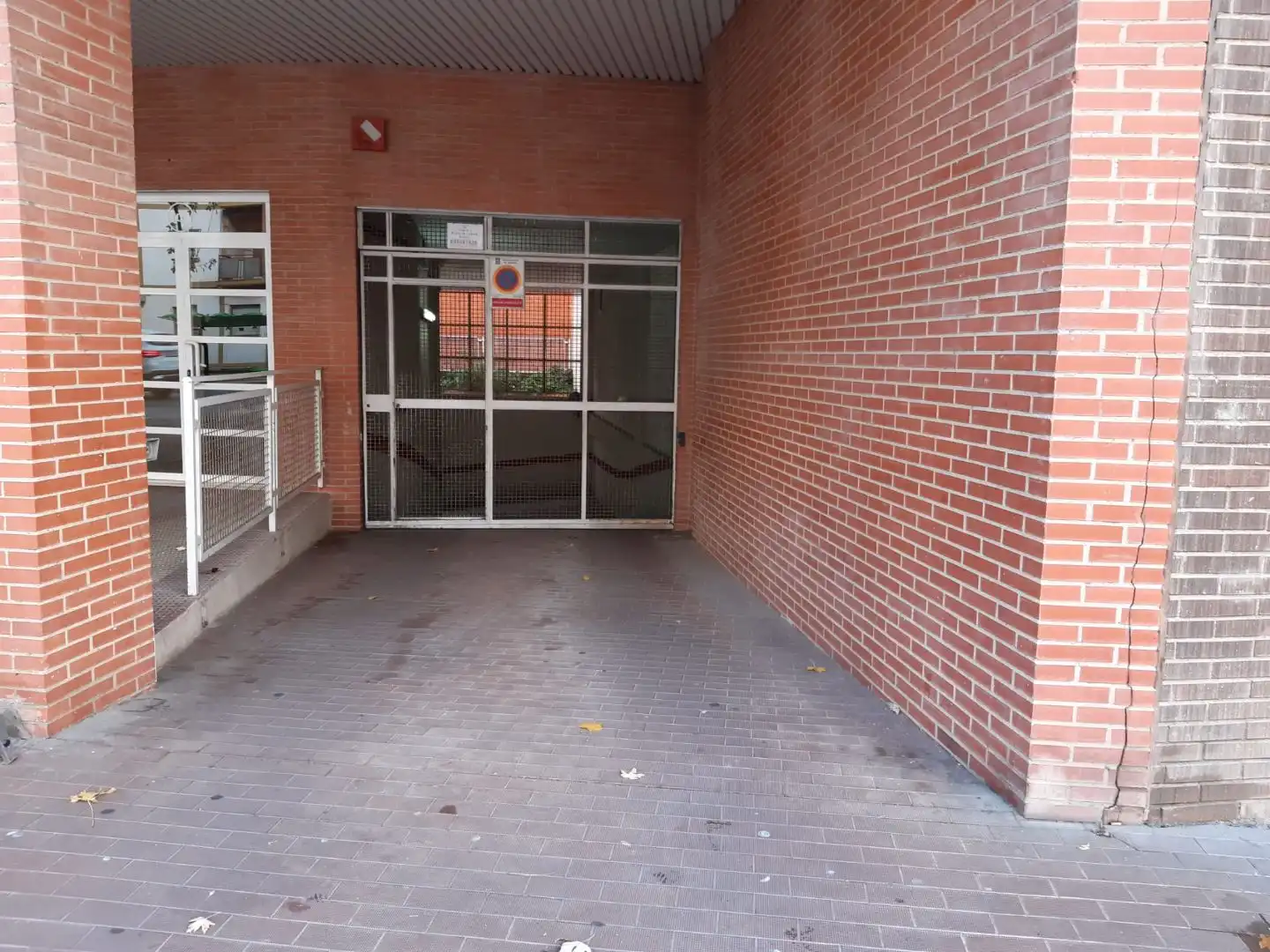 Garaje de alquiler en  Logroño