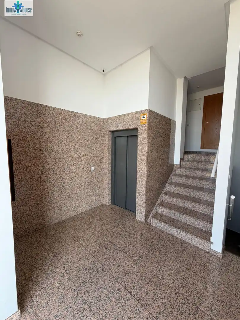 Piso en venta en Albacete con Aire acondicionado, Calefacción y Terraza