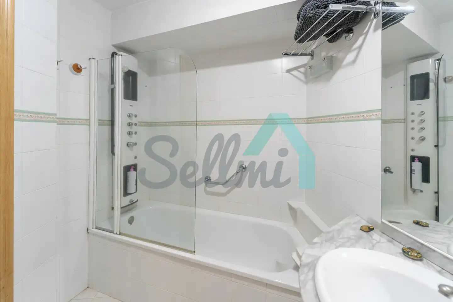 Baño de Dúplex de alquiler en Castropol con Calefacción y Amueblado