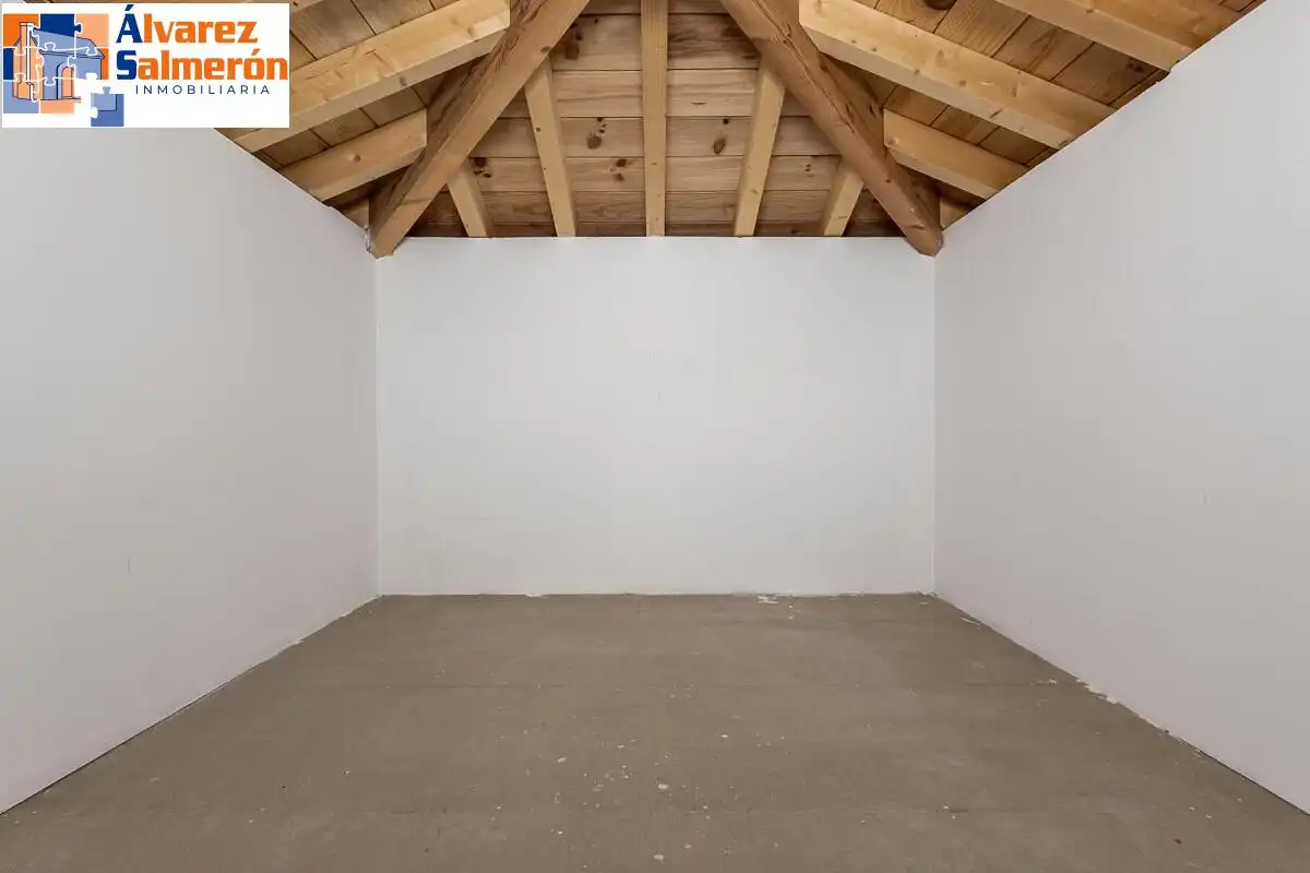 Casa o xalet en venda en Granada amb Aire condicionat, Jardí privat i Terrassa