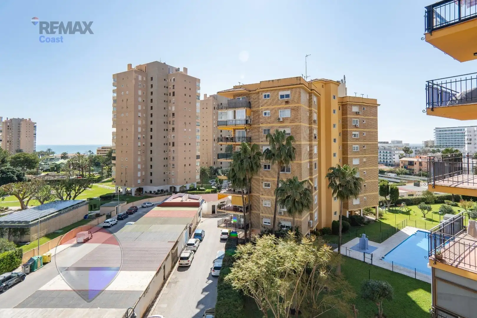 Vista exterior de Piso en venta en Torremolinos con Aire acondicionado, Terraza y Piscina comunitaria