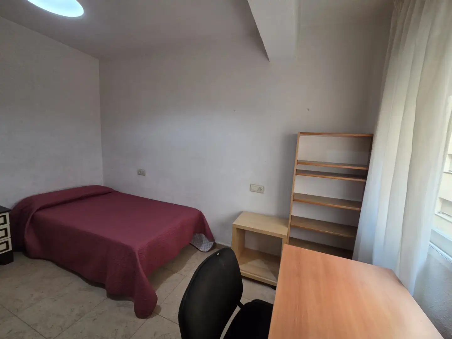Bedroom of Flat for rent in Granada  with Furnished, Oven and Washing machine